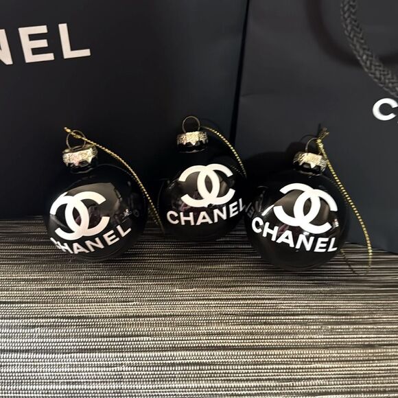 Black Holiday Christmas Ornaments - Picture 4 of 7